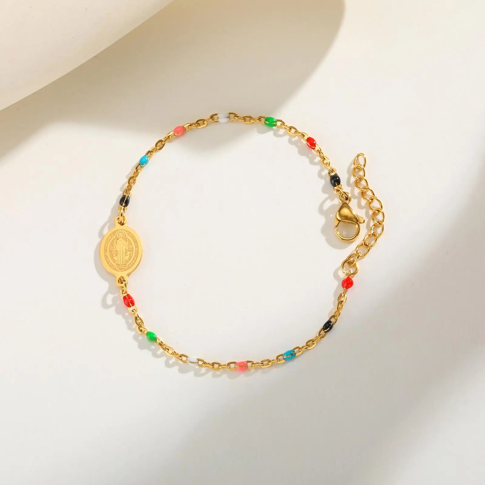Bracelet Vierge Marie – Perles Colorées | Chaîne Dorée Acier Inoxydable