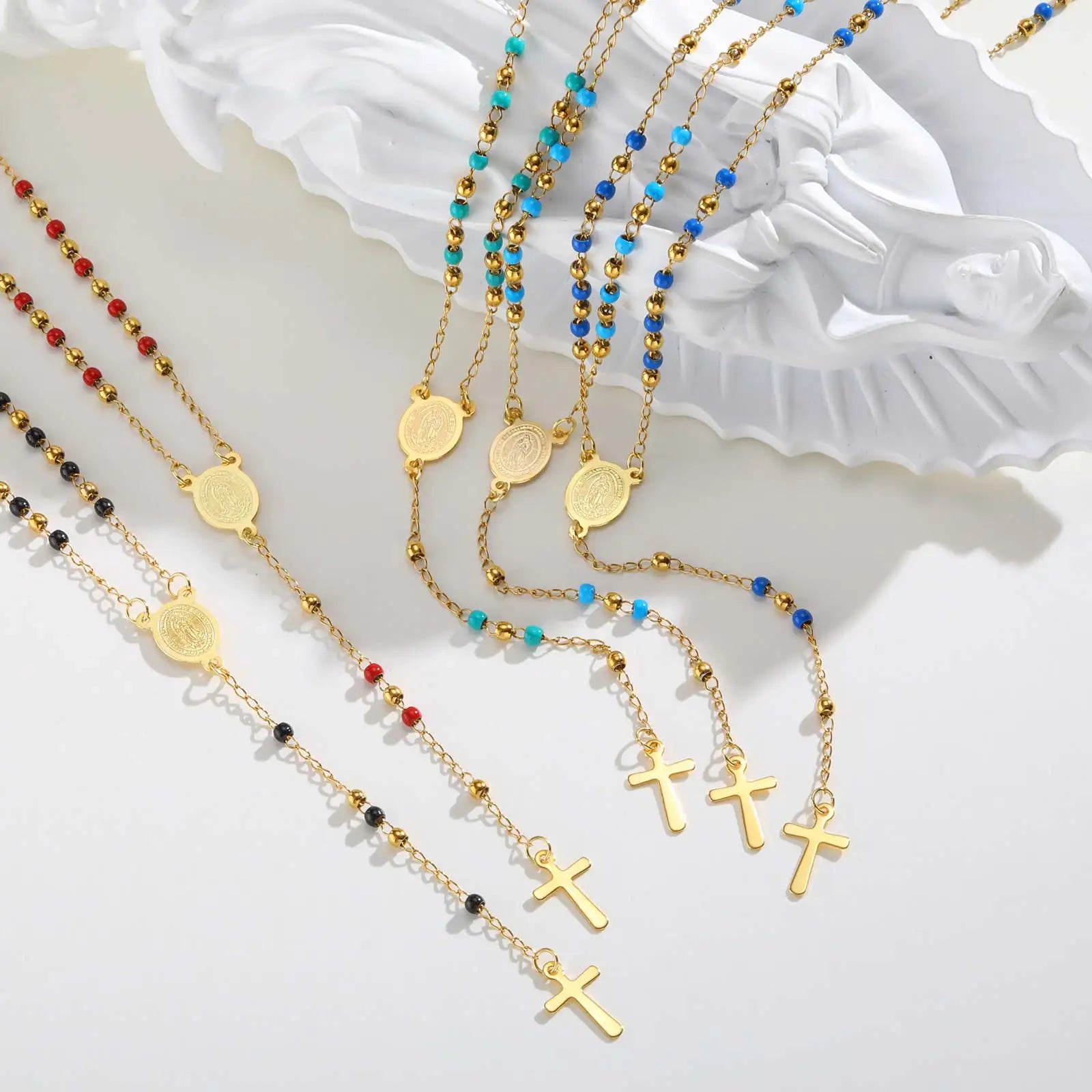 Collier Chapelet Vierge Marie – Perles Colorées & Croix en Acier Inoxydable