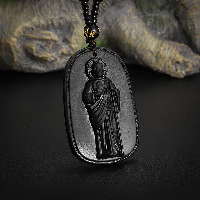 Collier Pendentif Statue Jésus Imitation Jade Vert Émeraude – Amulette Chrétienne | Unisexe