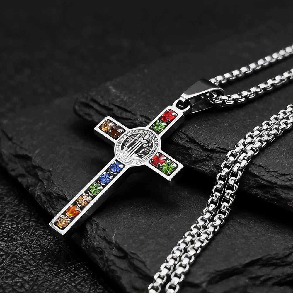 Collier Croix Saint-Benoît – Acier Inoxydable & Zircon Coloré | Catholique Unisexe