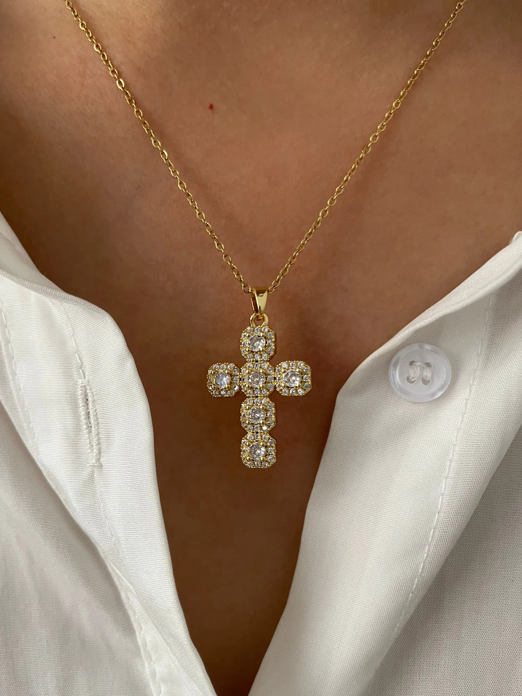 Collier Croix Chrétienne – Pendentif Zircons | Chaîne Acier Inoxydable