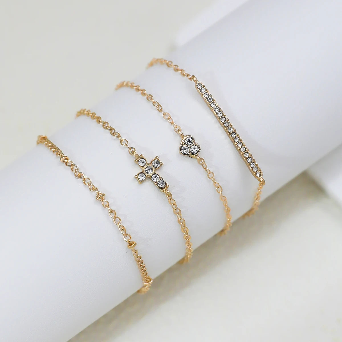 Set 4 Bracelets Multi-Couches Croix & Cœur – Zircone Cubique | Bijou Femme Cadeau