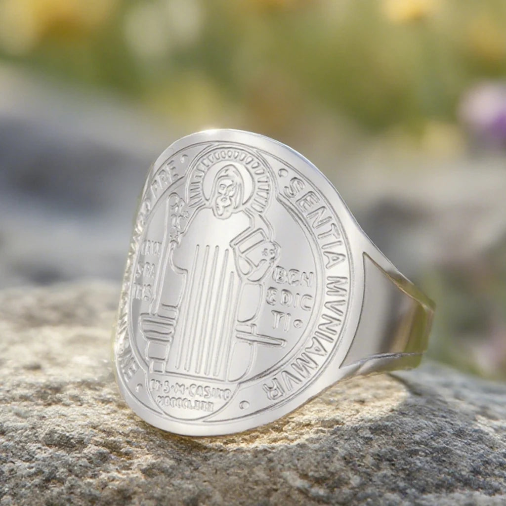 Bague Saint Benoît – Acier Inoxydable | Anneau Chrétien Ajustable