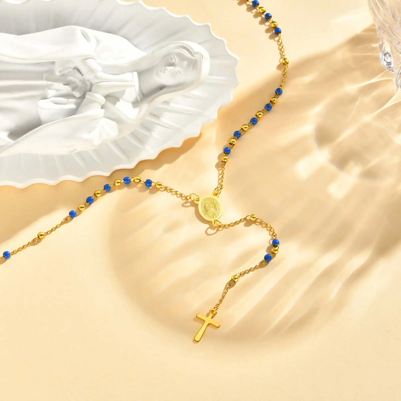 Collier Chapelet Vierge Marie – Perles Colorées & Croix en Acier Inoxydable