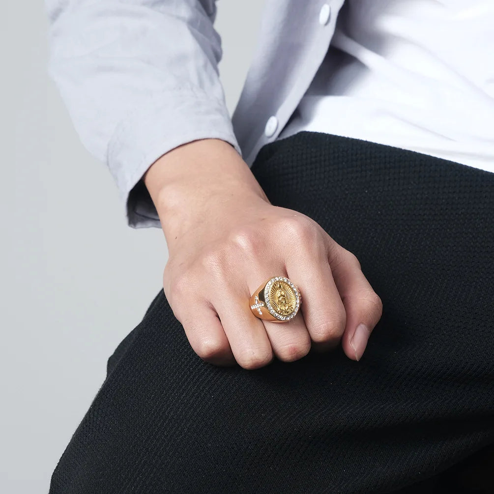 Bague Vierge Marie – Acier Inoxydable | Bijou Chrétien Orné de Zircons