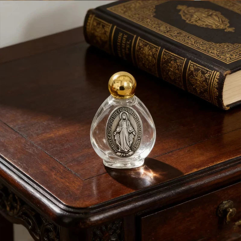 Mini Flacon d'Eau Bénite en Verre – Médaille Vierge Marie & Bouchon Doré | Cadeau Catholique