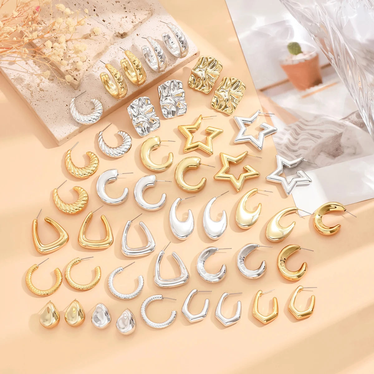 Boucles d'Oreilles Géométriques Irrégulières – Style Minimaliste | Bijou Tendance 2024