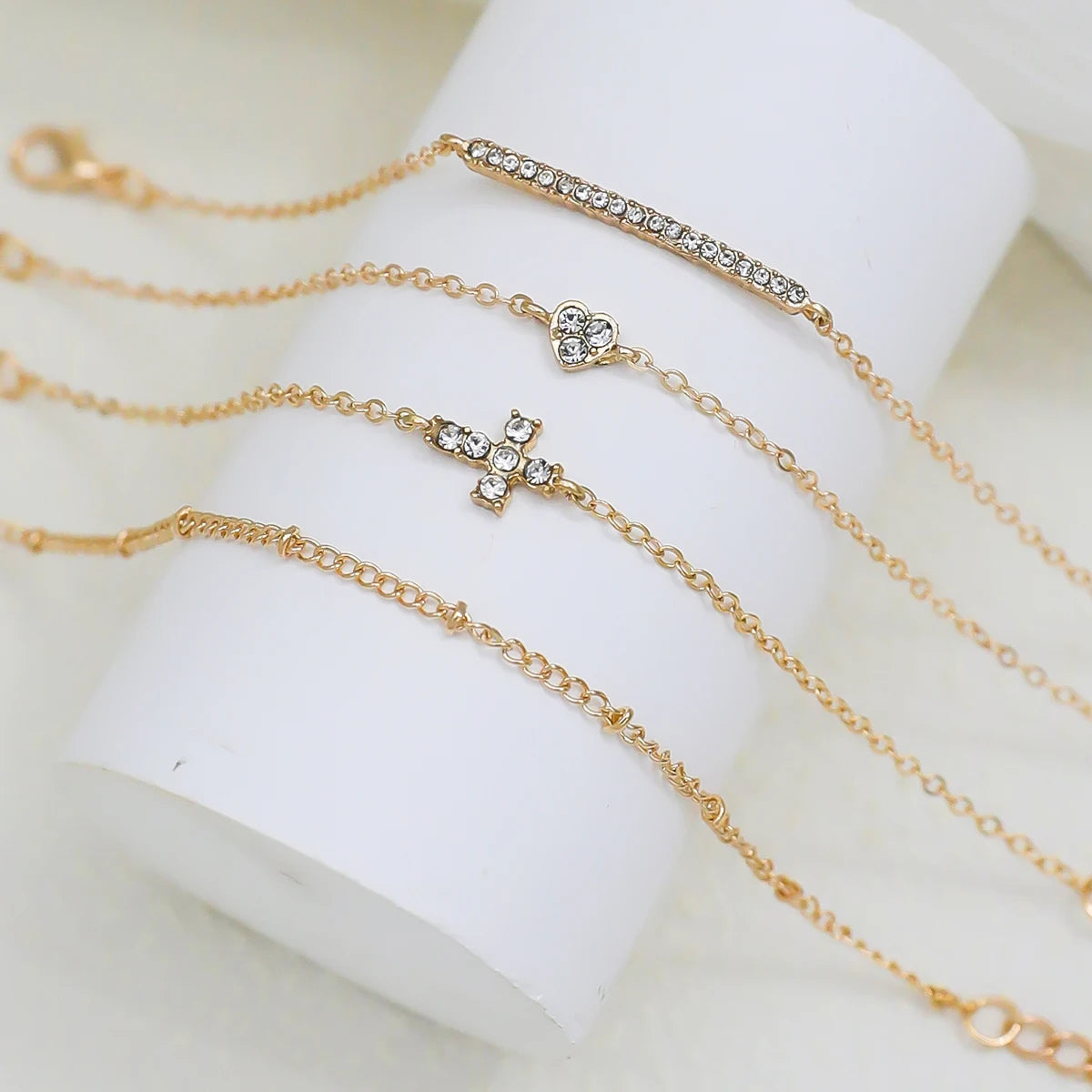 Set 4 Bracelets Multi-Couches Croix & Cœur – Zircone Cubique | Bijou Femme Cadeau
