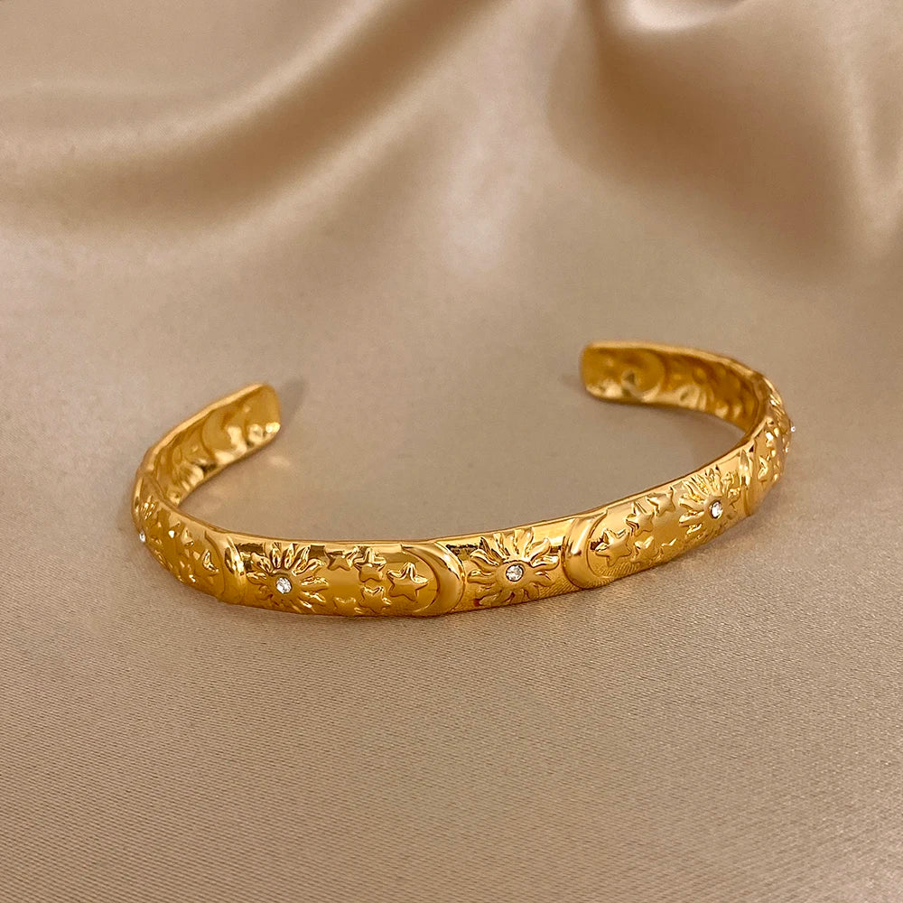 Bracelet Jonc Soleil Lune – Acier Doré | Style Vintage & Ethnique