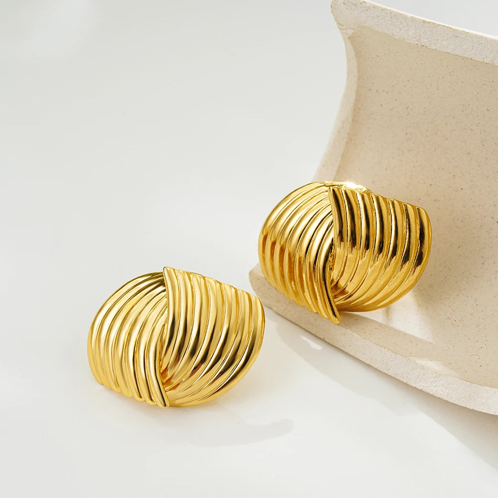 Boucles d'Oreilles Rétro Multicouches – Acier Doré | Style Statement Waterproof